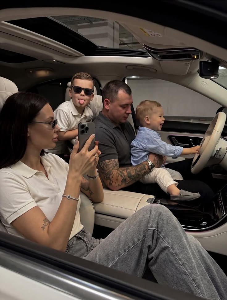 Просторный салон семейного минивэна